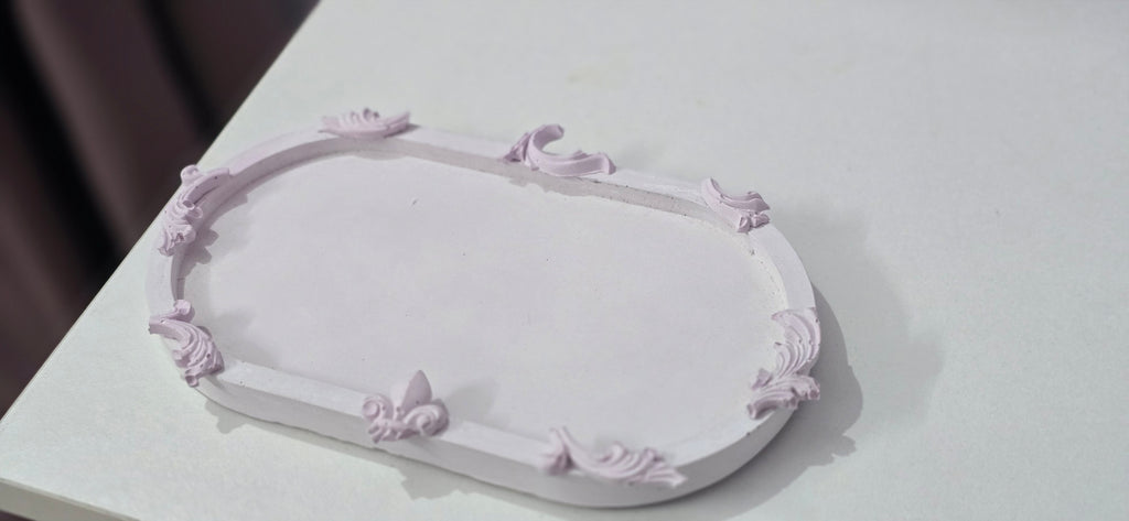 TRINKET TRAYS WITH DETAILS