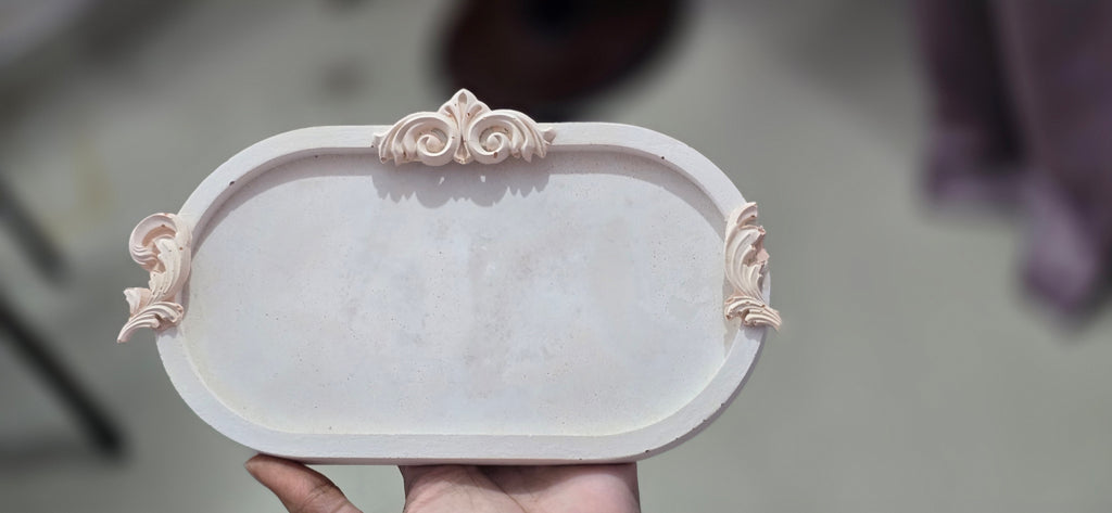 TRINKET TRAYS WITH DETAIL