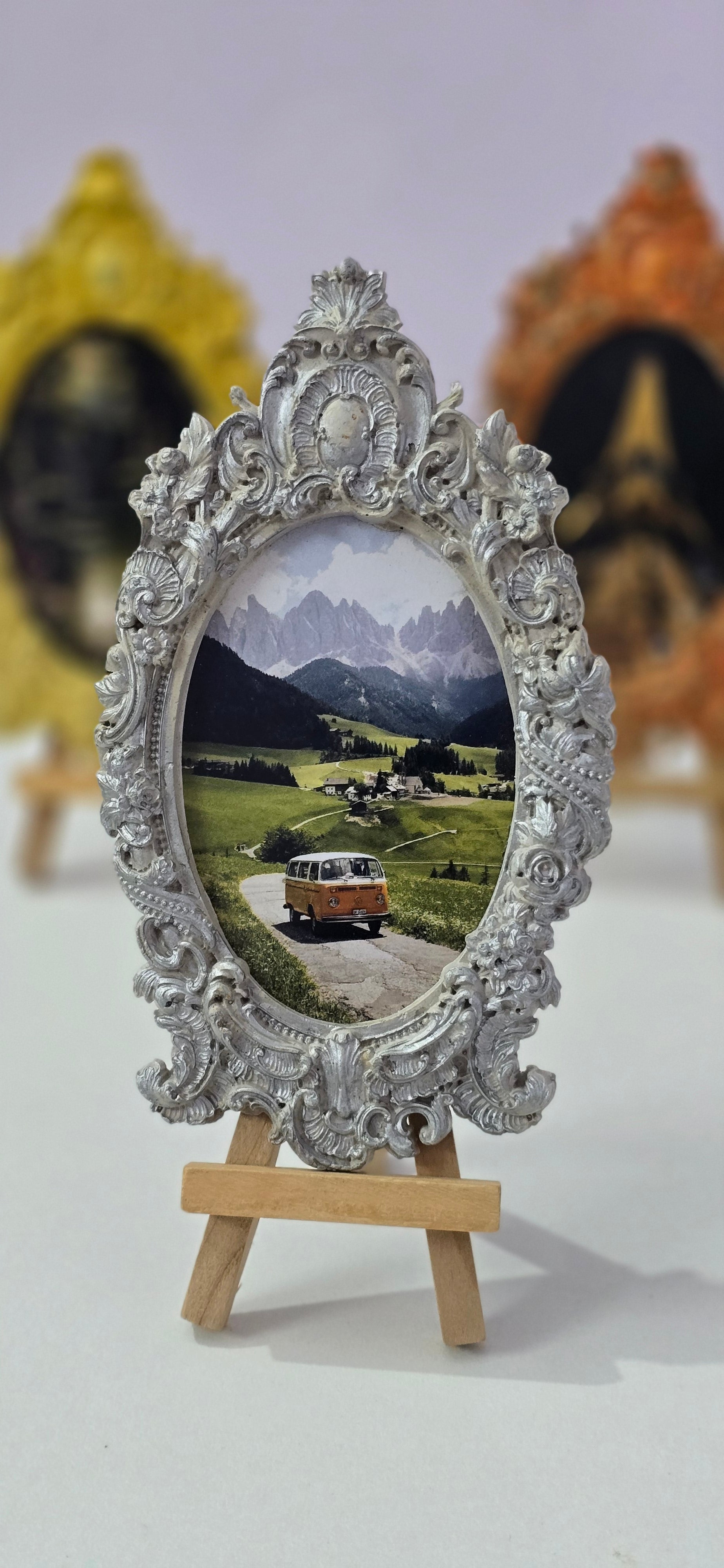VINTAGE FRAME