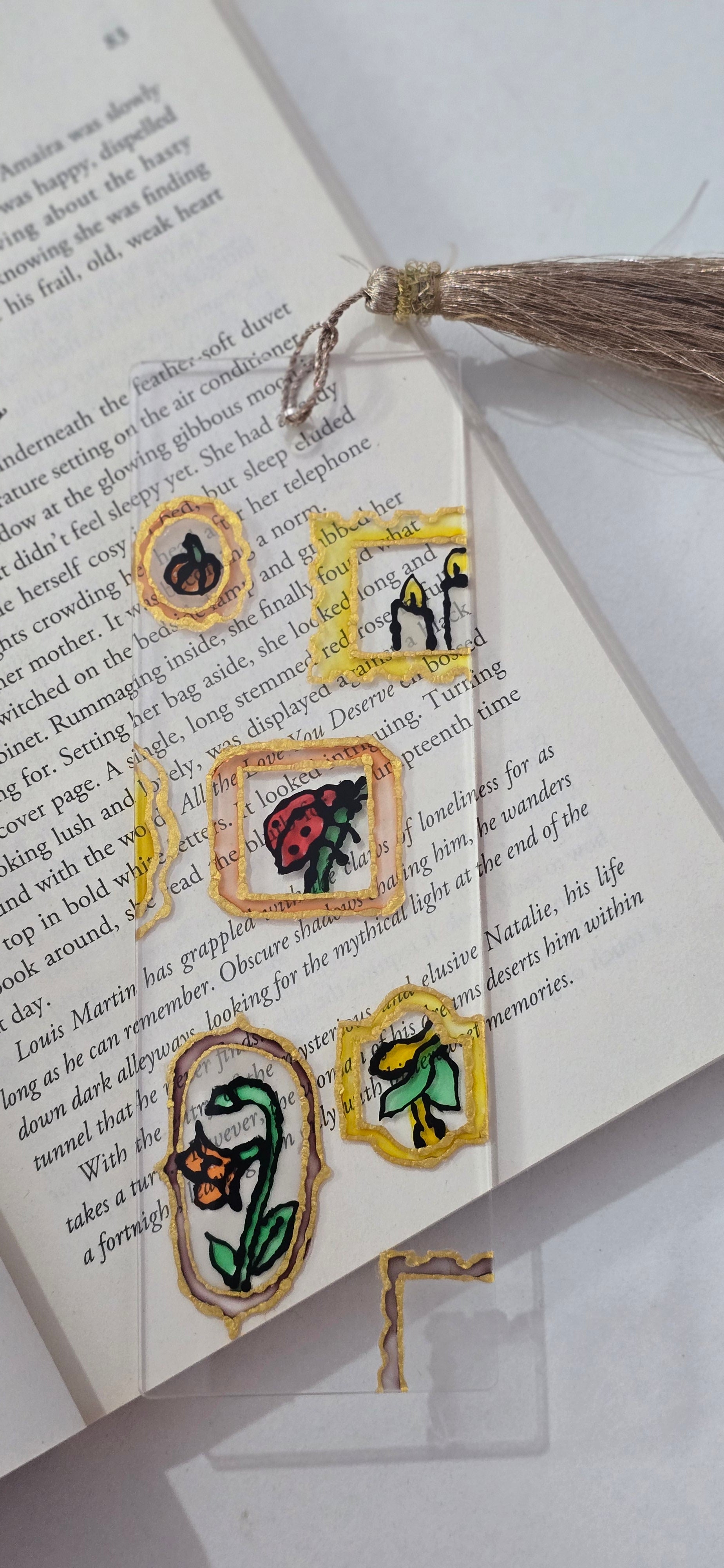 LADYBUG BOOKMARK - BLACK AND GOLD LINER